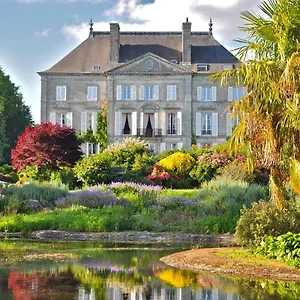  Bed & Breakfast Chateau De La Foltiere